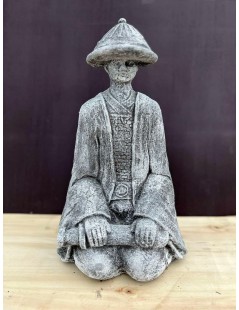 Zászlót tartó térdelő szamuráj 43cm