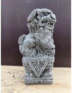 Templomi kutya 43cm jobbos