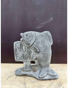 No Fishing szobor (szürke)