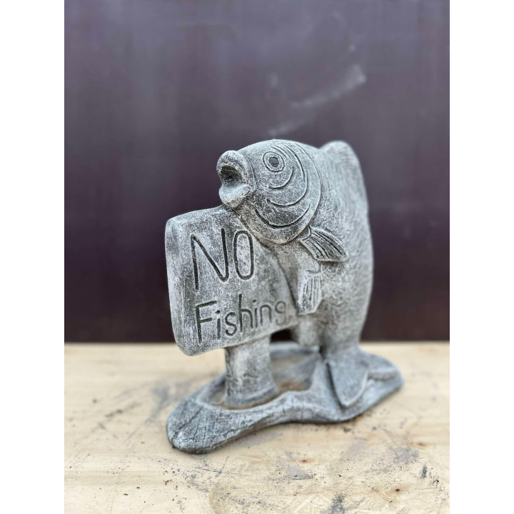 No Fishing szobor (szürke)