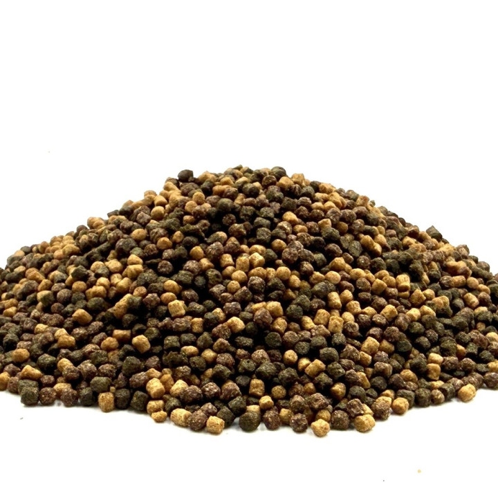 Színfokozós koi haltáp 3 mm  ( 1250 ml / 530 g )