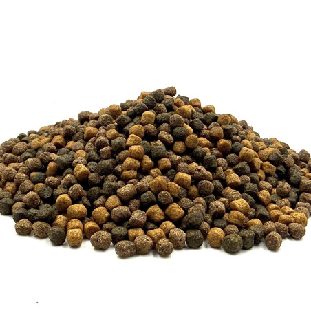 Színfokozós koi haltáp 6 mm ( 8000 ml / 3400 g )