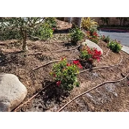 PC csepegtető cső Dynomac PC DN 16 mm 100 cm, 4 l/h, 400 m nyomás kompenzált ( föld alá is fektethető ) ( 112 Ft / m )